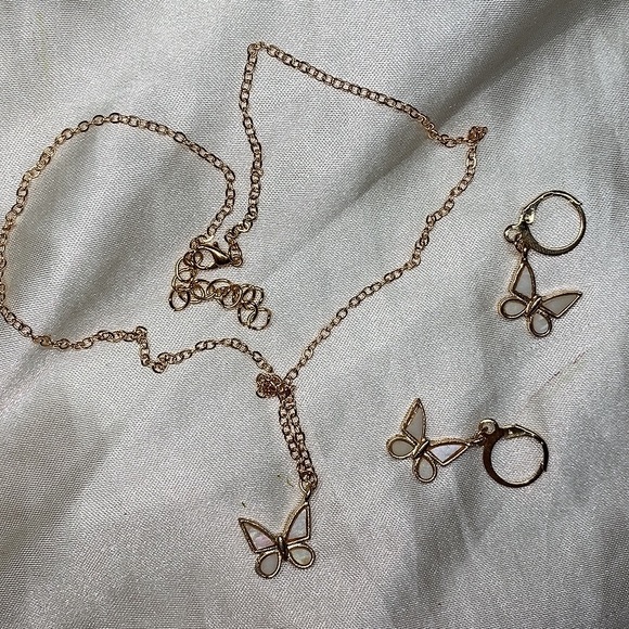 Butterfly Necklace & Earrings Set - Picture 7 of 11